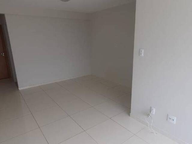 #4184 - Apartamento para Venda em Feira de Santana - BA - 2